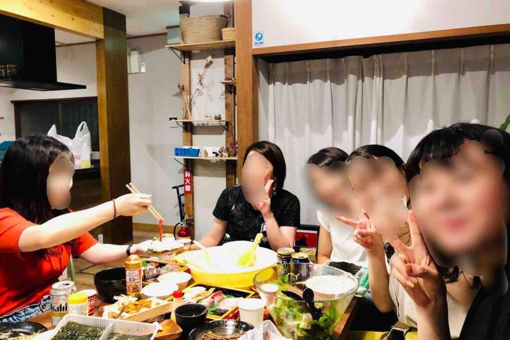 마쓰야마 48坪！道後温泉付近駐車場有り清潔さと設備の充実さが高評価 大切な家族仲間と広々とくつろげます 빌라 외부 사진